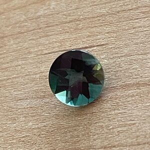 mystery green gemstone fancy checkerboard cut 1.25 carats maybe alexandrite??
